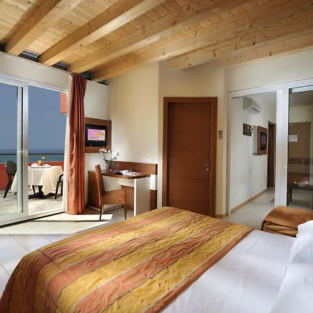 Bembo Hotel 4*