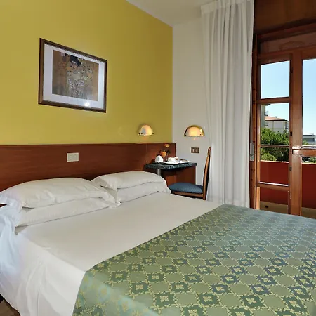 Bembo Hotel 4*