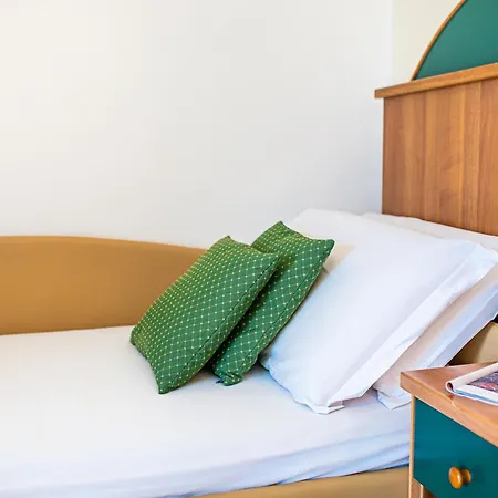 本博酒店 4* 比比翁